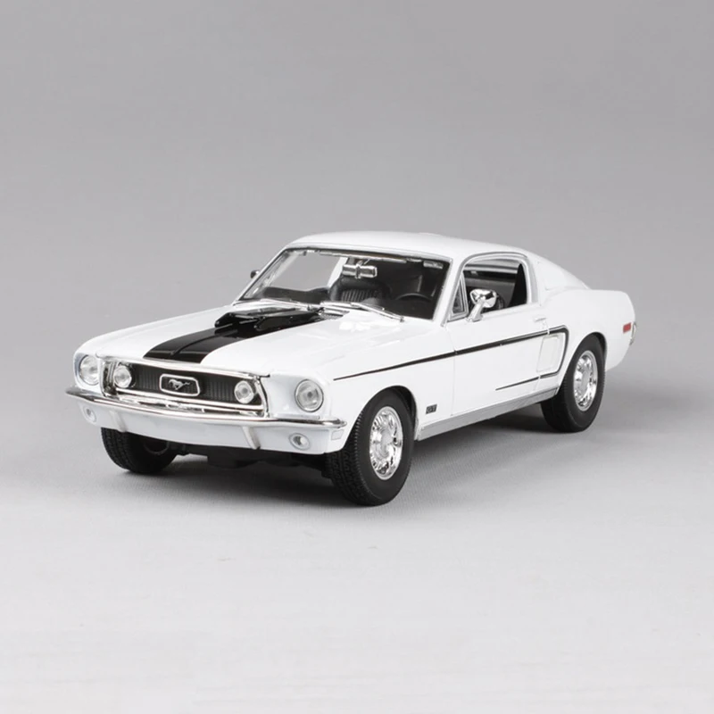 1/18 Ford Mustang GT 1966 мышечная машина Синий/Белый цинковый сплав модель автомобиля литая под давлением для коллекции мальчиков Игрушки Подарки