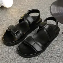 Мужские сандалии в стиле панк из черной кожи; летние популярные мужские сандалии-гладиаторы; Новое поступление года