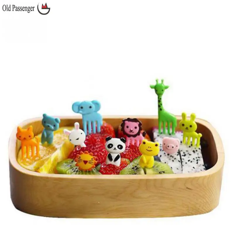 Old Passenger _10pcs/bag New Animal Farm mini cartoon fruit fork sign resin fruit toothpick bento lunch for children decorative(China (Mainland))