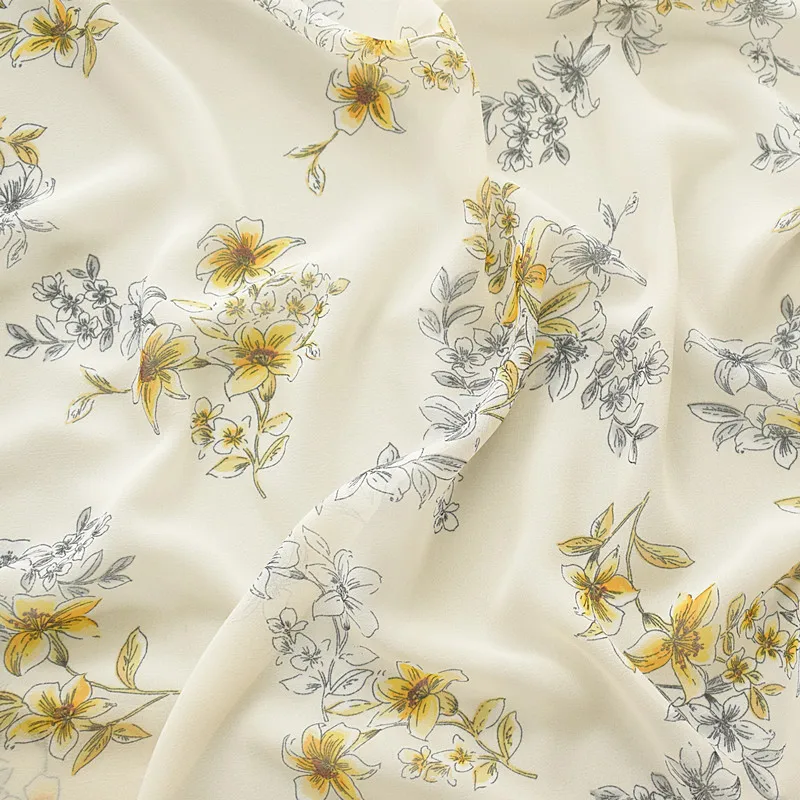 

1meters price,Composite silk high viscose chiffon spring/summer calico fabric light beige background vintage floret fabric