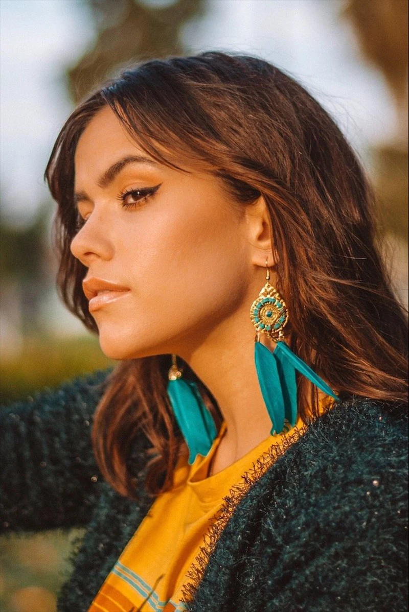 life_clothing_co_feather_blue_earings_1800x1800
