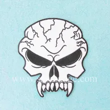 Заказная дешевая цена Белый Череп Форма патчи изысканная вышивка