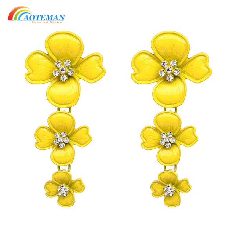 

YELLOW flower earrings WEDDING JEWELRY Women Brand Exaggerated Charm 3 Flowers Crystal Stud Earrings For Women Brincos