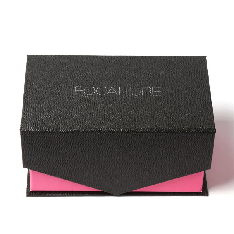 

Liquid Foundation Fashion Cute Makup Tool Kit 4 Pcs Cosmetics Including Eyeshadow Lipstick with Cosmetics