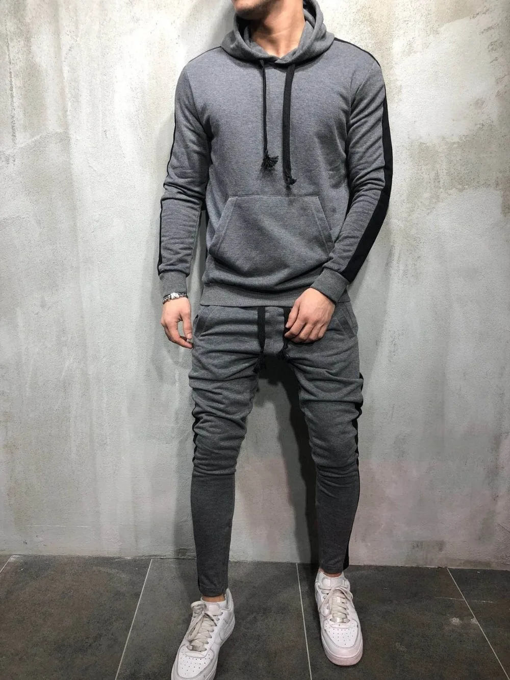 5b7ecafb44965a0512bf812d-7-original-w1523