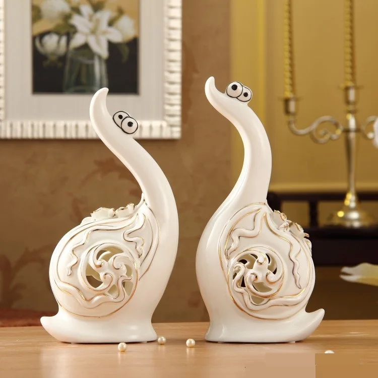 Romantic White Porcelain Snail Couple Sculptures Ceramic ...