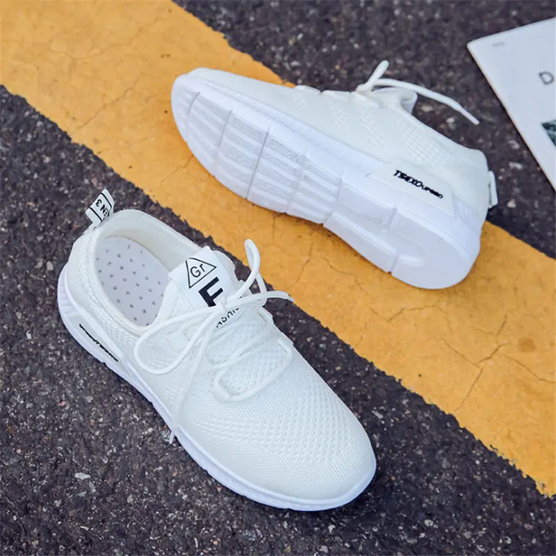 Shallow mouth white shoes ladies street running shoes outdoor comfortable sports shoes women's 2018 new wear-resistant sneakers Shallow mouth white shoes ladies street running shoes outdoor comfortable sports shoes women's 2018 new wear-resistant sneakers