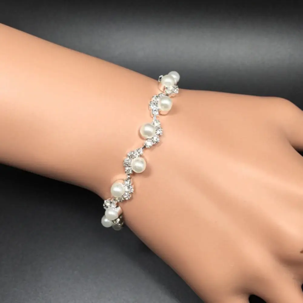 

1 pcs Hot Sale Lady Bangle Artificial Pearl Crystal Cuff Elegant Bracelet Jewelry Gift armbanden voor vrouwen