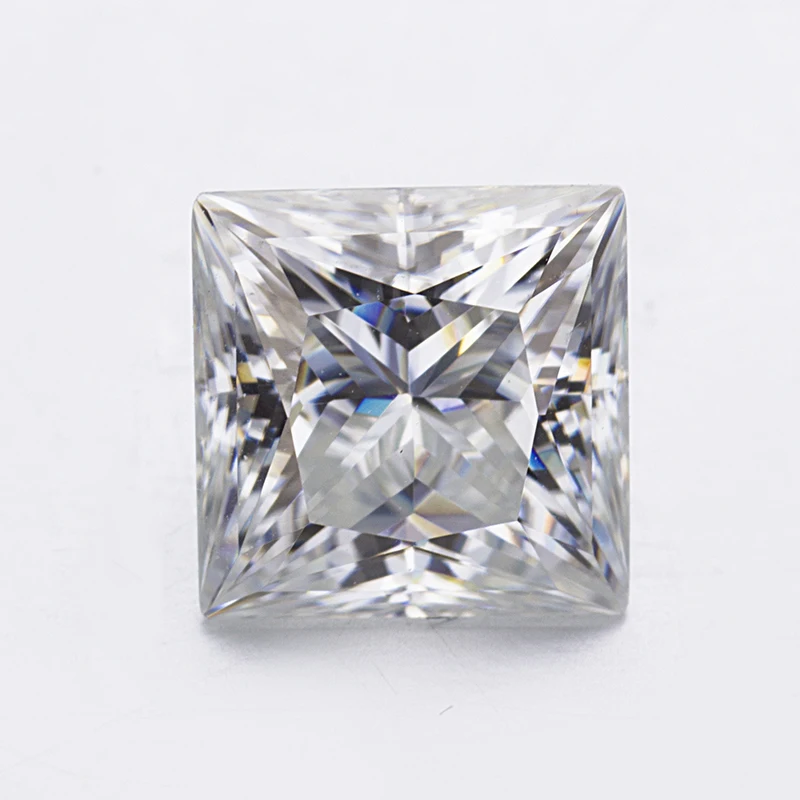 

2pcs 4.5*4.5mm square and 1pcs 6.5*6.5mm square and 3pcs 8mm round test positive GH lab created off white Moissanites