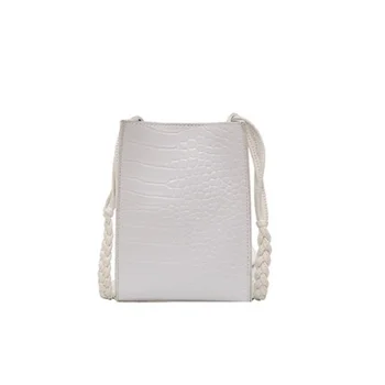 

Super fire small bag female 2019 new fashion wild solid color soft face shoulder small bag Ocean Messenger mobile phone bag