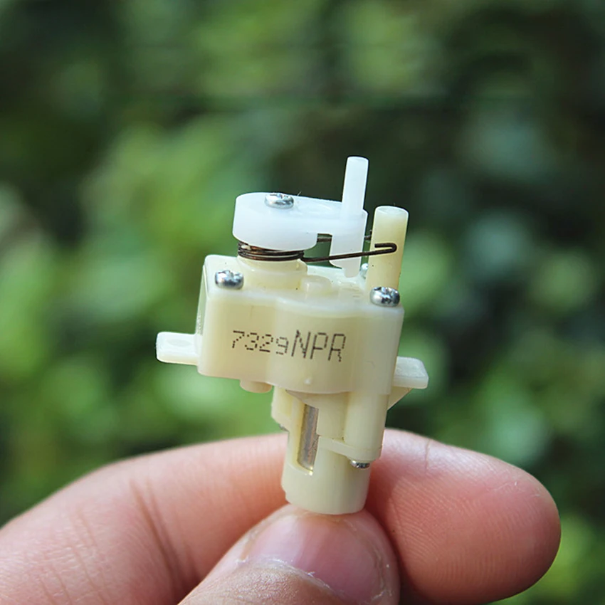 

Micro DC Geared Motor DC3.7V High Torque 612 Hollow Cup Geared Motor 200 rpm/min