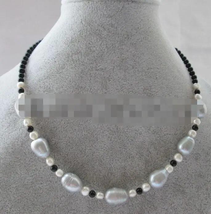 

3773 white freshwater pearl necklace
