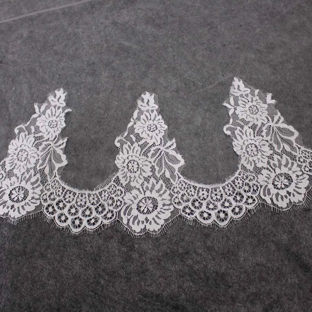 

High Quality Eyelash Lace Wedding Veil WITHOUT Comb One Layer 150CM Short Bridal Veil Veu de Noiva Delicate Lace Trims Veil
