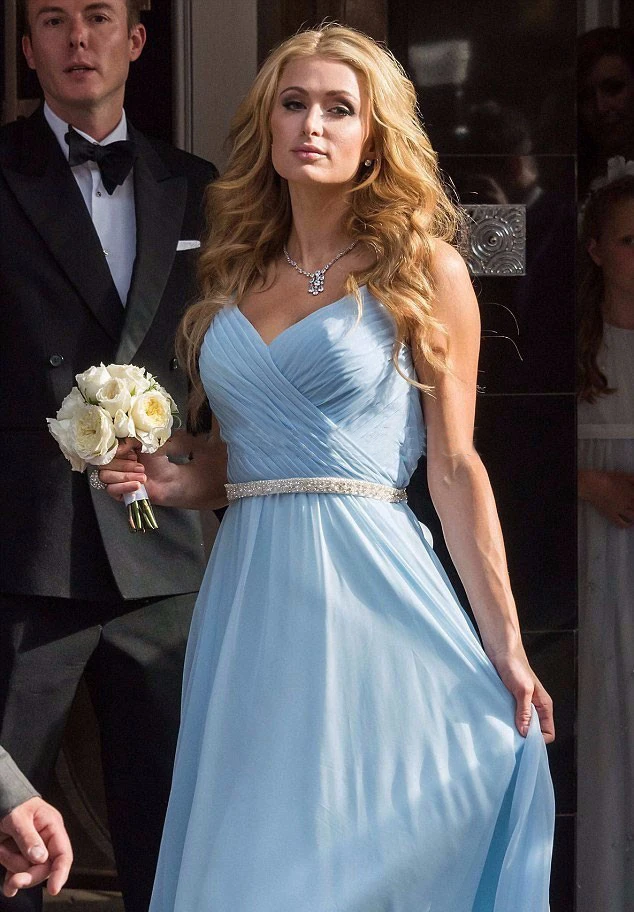 элис пэрис. платье выйти в люди. платье выйти в люди. ирина ласт. кто вышел в платье-костюме.