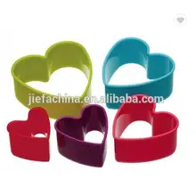 Лучшая стандарт США цветные в форме сердца печенья резак