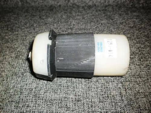 DHL/EMS 5 LOTS Hubbell HBL2623 Twist-Lock Connector -A1 |