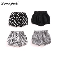 Летние шорты для новорожденных мальчиков и девочек хлопковые льняные широкие штаны для малышей Детские однотонные штаны с оборками