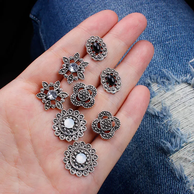 

F&U 4 Pairs/Set Women Bohemian Earring Stud Vintage Alloy Rhinestone Core Earring Studs Charming for Women Dazzling At Party