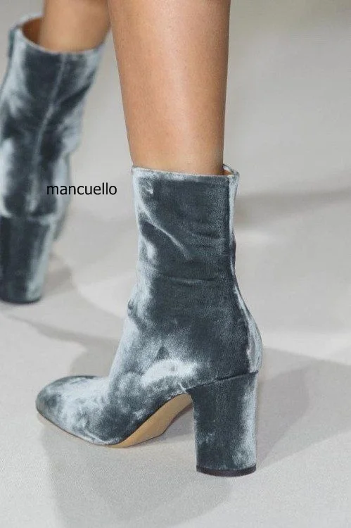 

Chic Women Dark Green Velvet Trendy Small Square Toe Boots Popular Chunky Heel Side Zip Ankle Boots Hot Selling Women Shoes