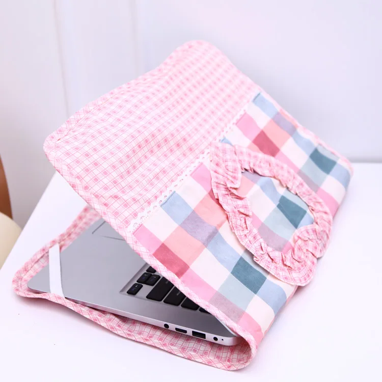 

Pink Plaid Pattern Laptop Dustproof Cover Reusable Dust Proof Computer Cover For 14 Inch Laptop