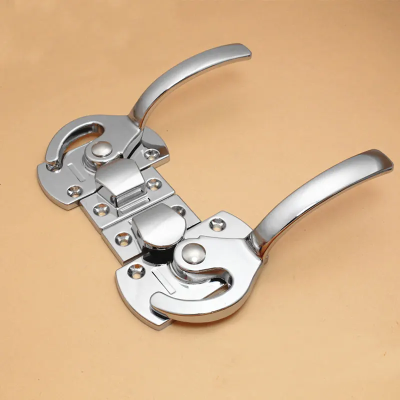 Oven Door Lock Closed and Forced Door Handle of Electric