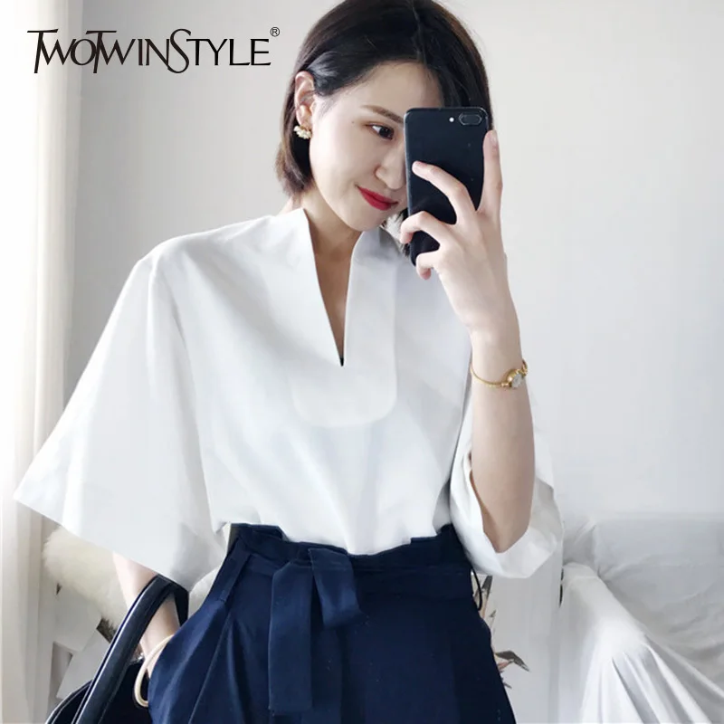 Ceny TWOTWINSTYLE Podstawowe Koszula Topy Kobiet V Neck Batwing Rękawem Big Size Kr oacute;tka Bluzka Dla Kobiet Summer Fashion Casual 2018 Odzież