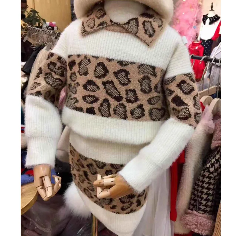 

2018 winter new children's clothing girls lapel leopard sweater children piece fitted in small children Majano
