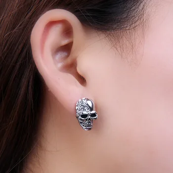 Skull Rhinestone Stud Earrings2