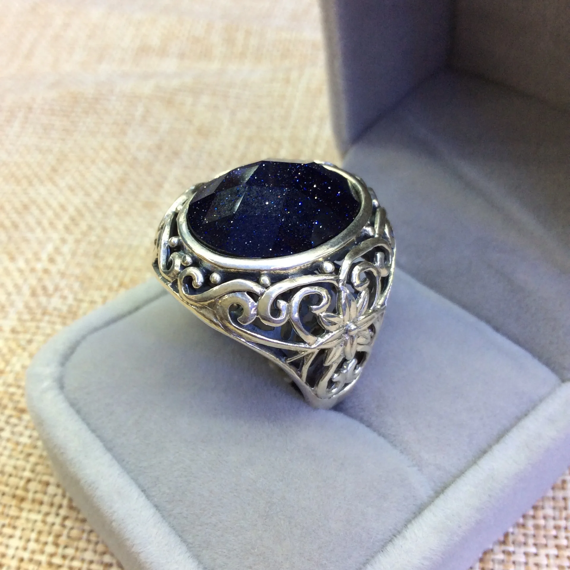 

[S925] silver inlaid blue sandstone flower ring opening