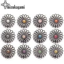 3pcs/lot 30MM Retro Zinc Alloy Round  Clothes Decorative Daisy Buttons Charms Pendant For DIY CONCHO Jewelry Accessories