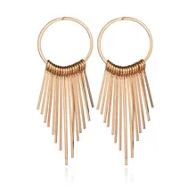 Цвет золотистый с бахромой и заклепками Панк Металл моды ночной клуб Стад Серьги Для женщин