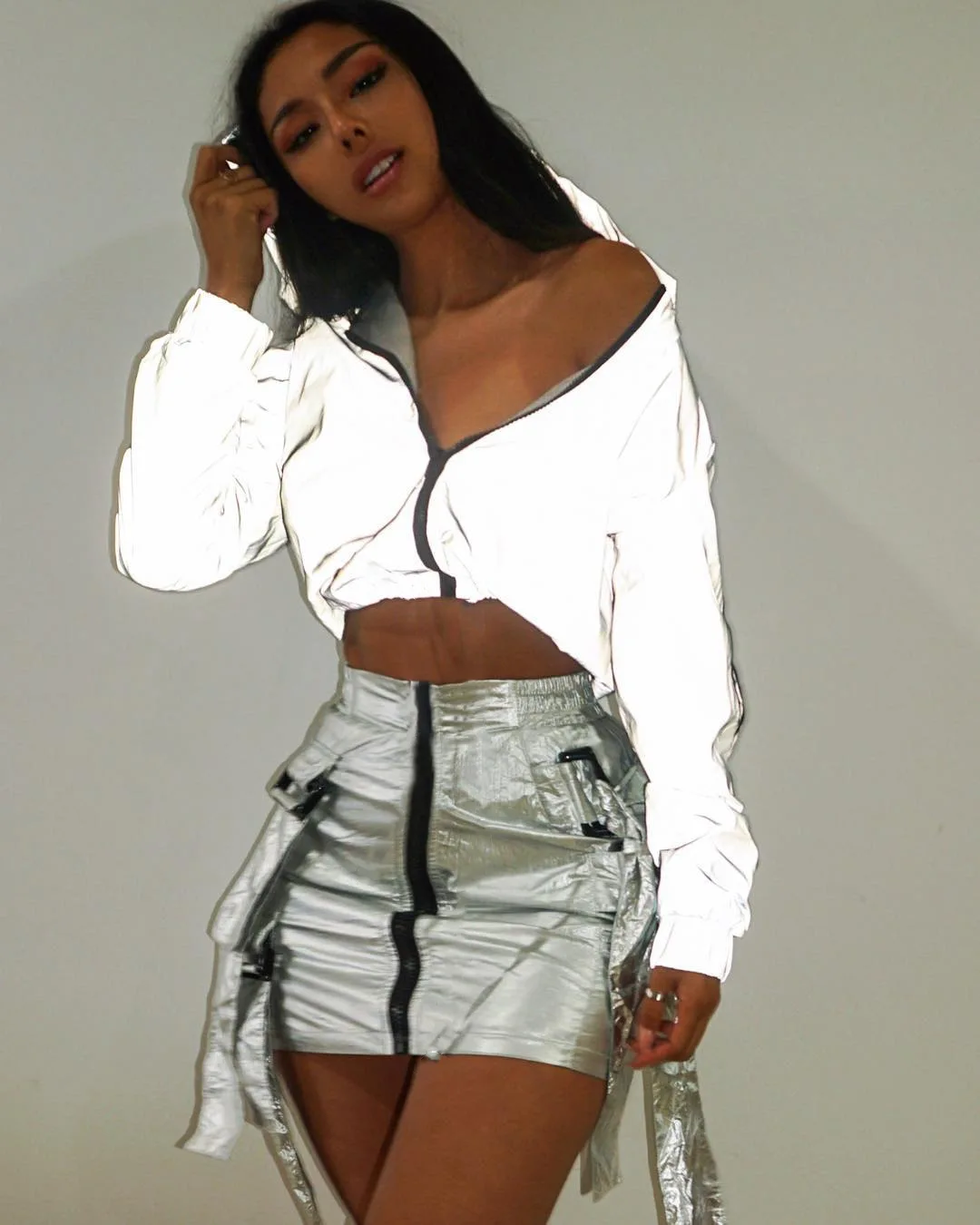 2019 Reflective Female Jacket Casual Sport Hoodies Sweatshirt Street Wear Zip Up Women Tee Top Short Summer Coat Manteau Femme