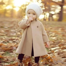 Новинка; модное двубортное теплое пальто для девочек; однотонное длинное пальто для малышей; детская одежда; Верхняя одежда; куртка на пуговицах