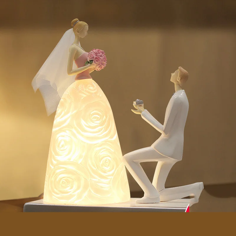 Fashion Propose Marriage Person Statue Wedding Gift Princess Court