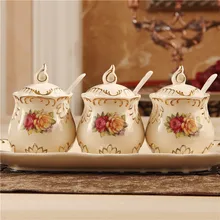 Европейские Керамические банки для приправ три костюма слоновой кости фарфора есть Китай кухонные специи горшок крышка