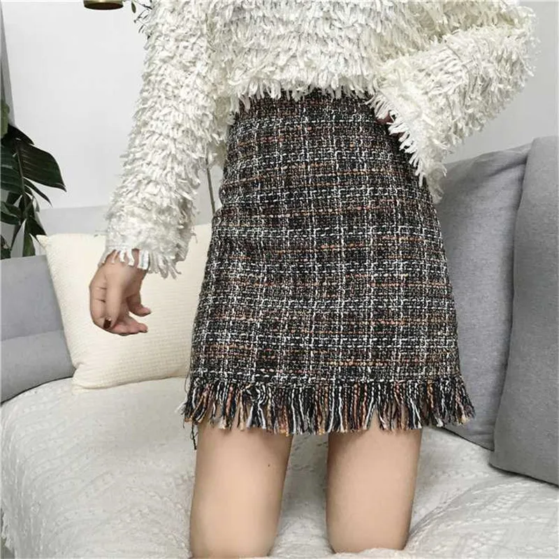 Women Woolen Mini Skirt Autumn Winter Vintage Straight Plaid Tassel Skater Skirt High Waist Femininas