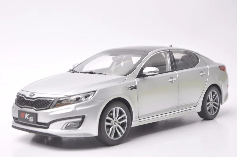 Модель литая под давлением для Kia K5 Optima 2010 серебряный сплав миниатюрная
