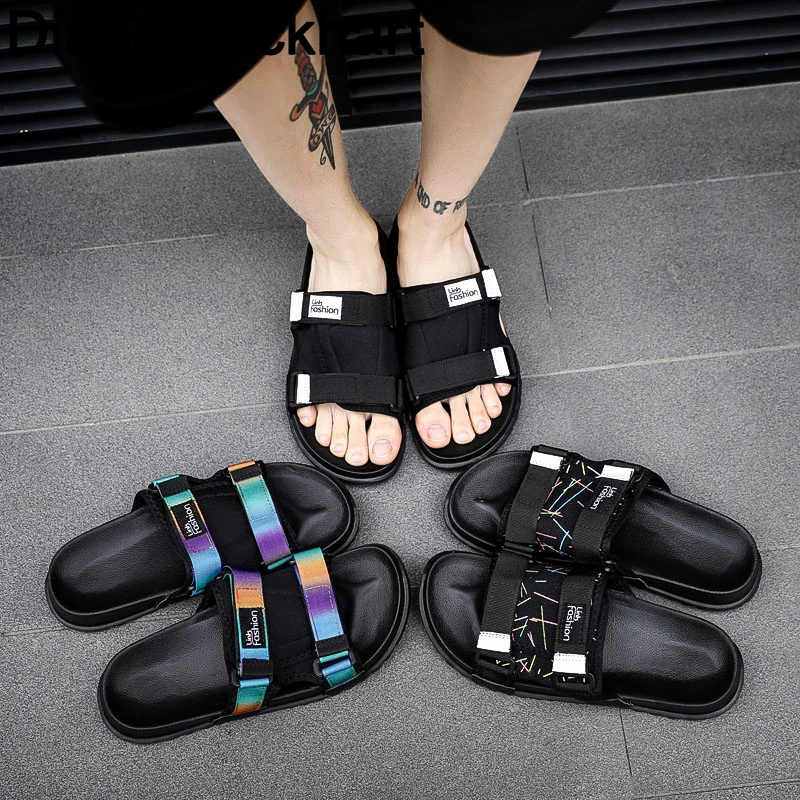 

2019 Summer Mens Slides Fashion Beach Slippers Men Lightweight Flip Flops Men Outdoor Anti-Slip Slippers Sandals Men Big Size 46