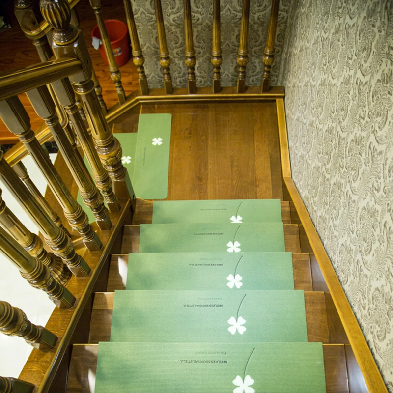 

Clover Pattern Luminous Children Non-slip Floor Sticker Step Pads Staircase Pad Self-Adhesive Indoor Glow Up Stair Mats Safety
