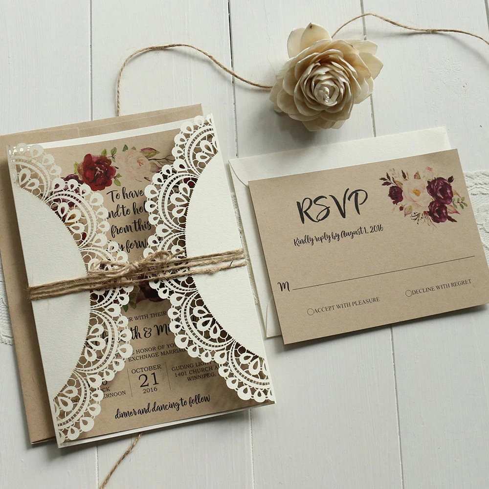 

Lace Corner Metal Cutting Dies Carbon Steel Craft Dies Stencil for DIY Scrapbooking Craft Cut Photo Cards Dies 15.6x5.7CM