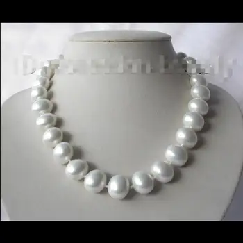 

fafa2022++baroque white south sea shell pearl necklace m717