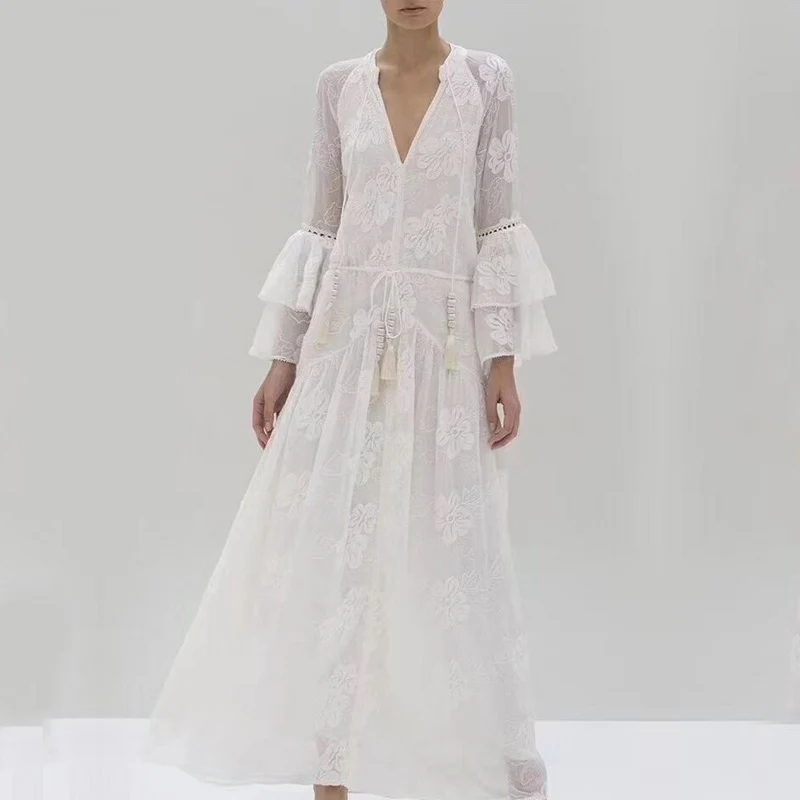 

2019 Runway Designer Woman White Maxi Dress Deep V-Neck Flare Sleeve Lace Embroidery Elegant Dress Beach Vacation Vestidos