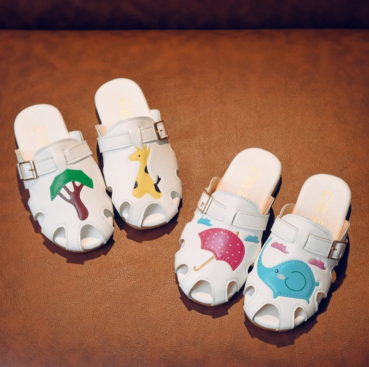 Новые летние детские тапочки, модные сандалии для девочек с рисунком, детская обувь, размер 26-36