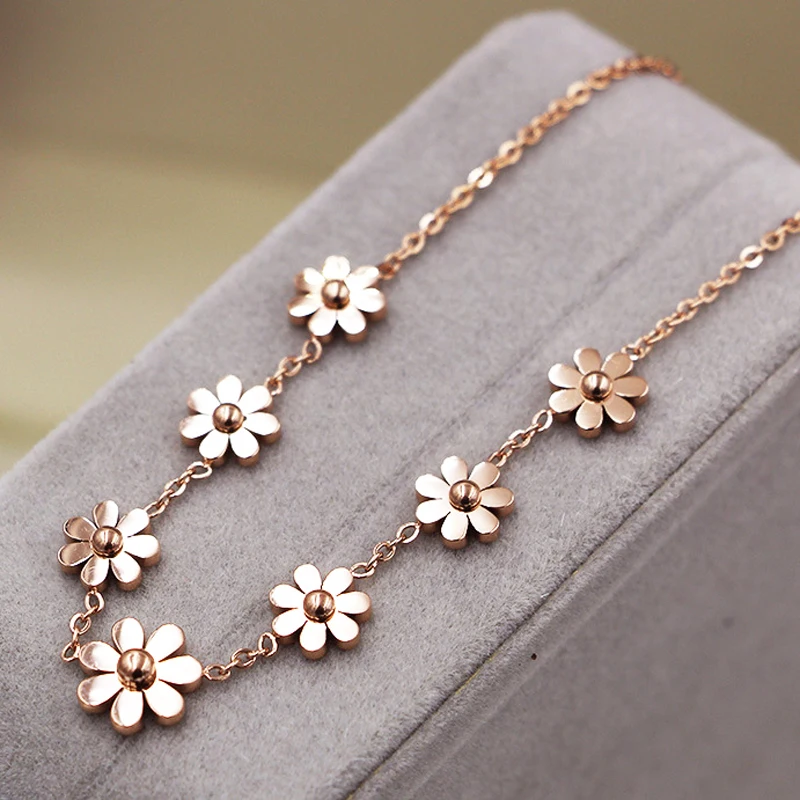 Titanium Steel Brand Jewelry 7 Daisy Anklets For Women Rose Gold Color Fashion Prevent Allergy Summer Jewelry ankle chains fashion accessories