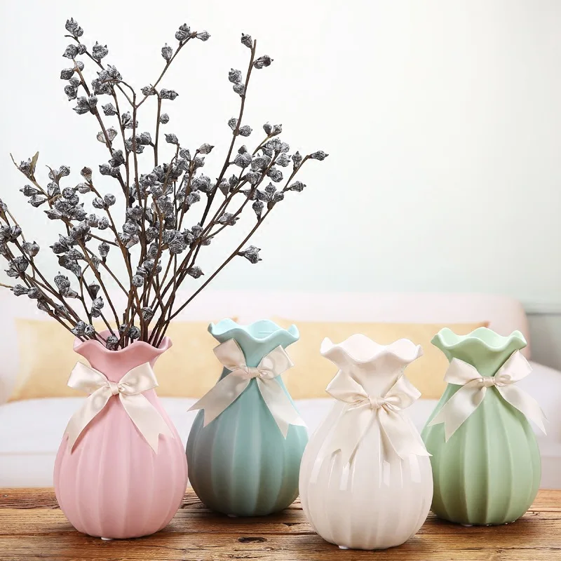

2019 new handmade glazed bow ceramic vase flower arrangement small fresh vase simple home living room ornaments