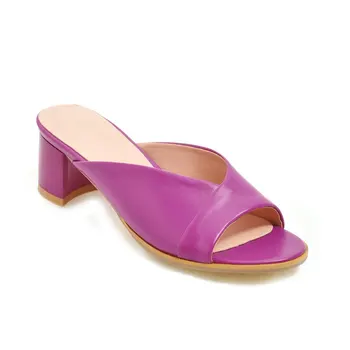 

Wearing slippers 2019 summer new product with thick heel women's sandals tide 40-46