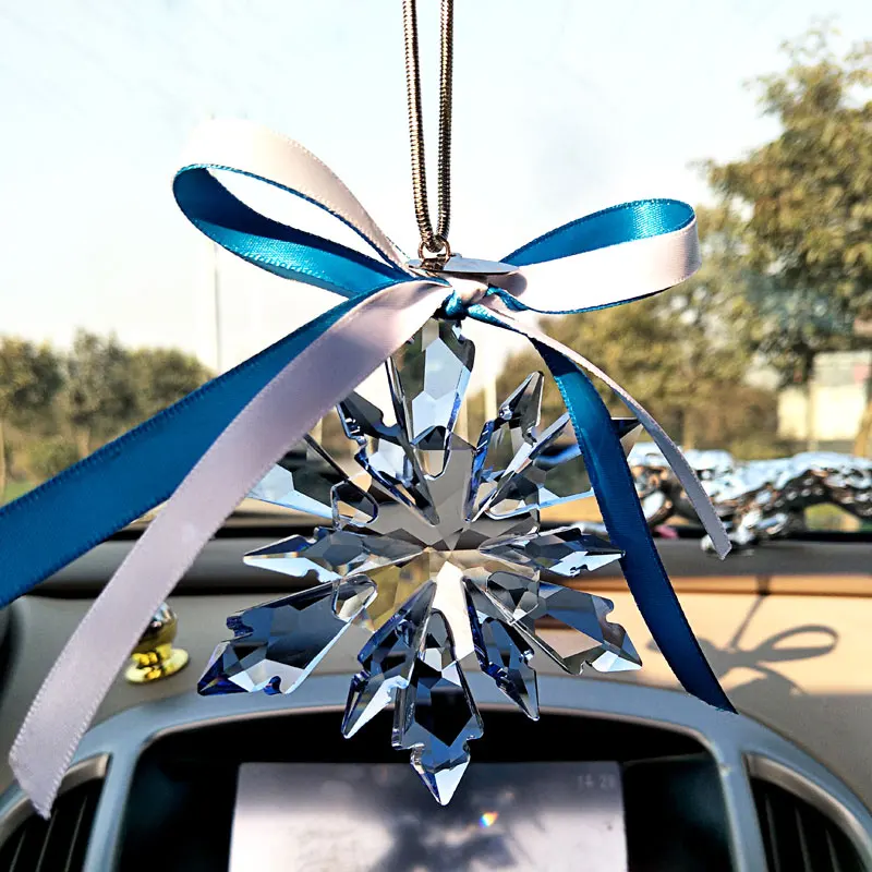 

Car Pendant Transparent Crystal Snowflakes Decoration Suspension Ornaments Sun Catcher Snowflake Hanging Trim Christmas Gifts