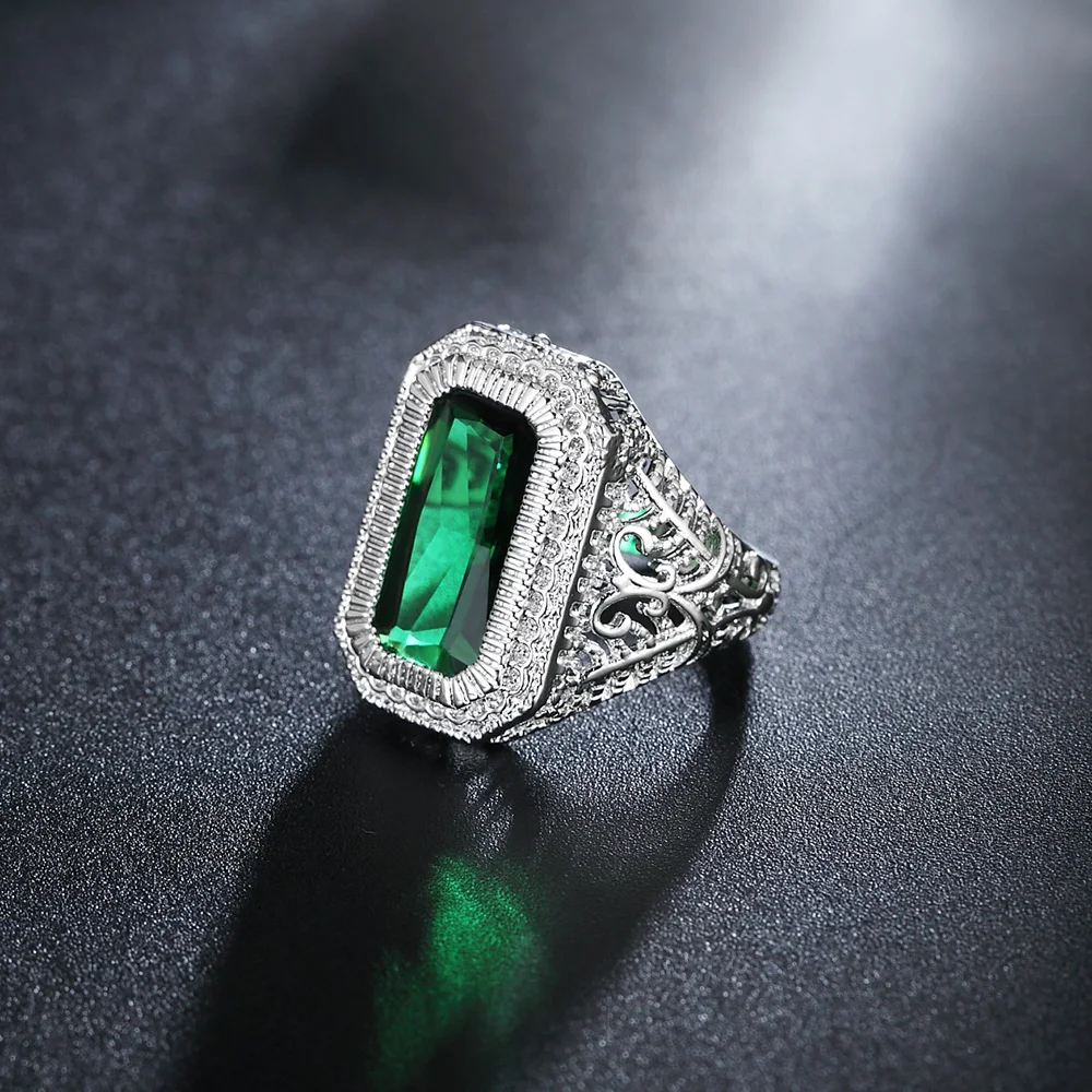 

Beautiful pretty fashion Wedding ring White gold color WOMEN gift NICE Green stone crystal Lady silver Ring jewelry LR082