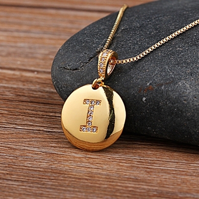 Hot Sale Top Quality Women Girls Initial Letter Necklace Gold Color 26 Letters Charm Necklaces Pendants Copper Jewelry Gift