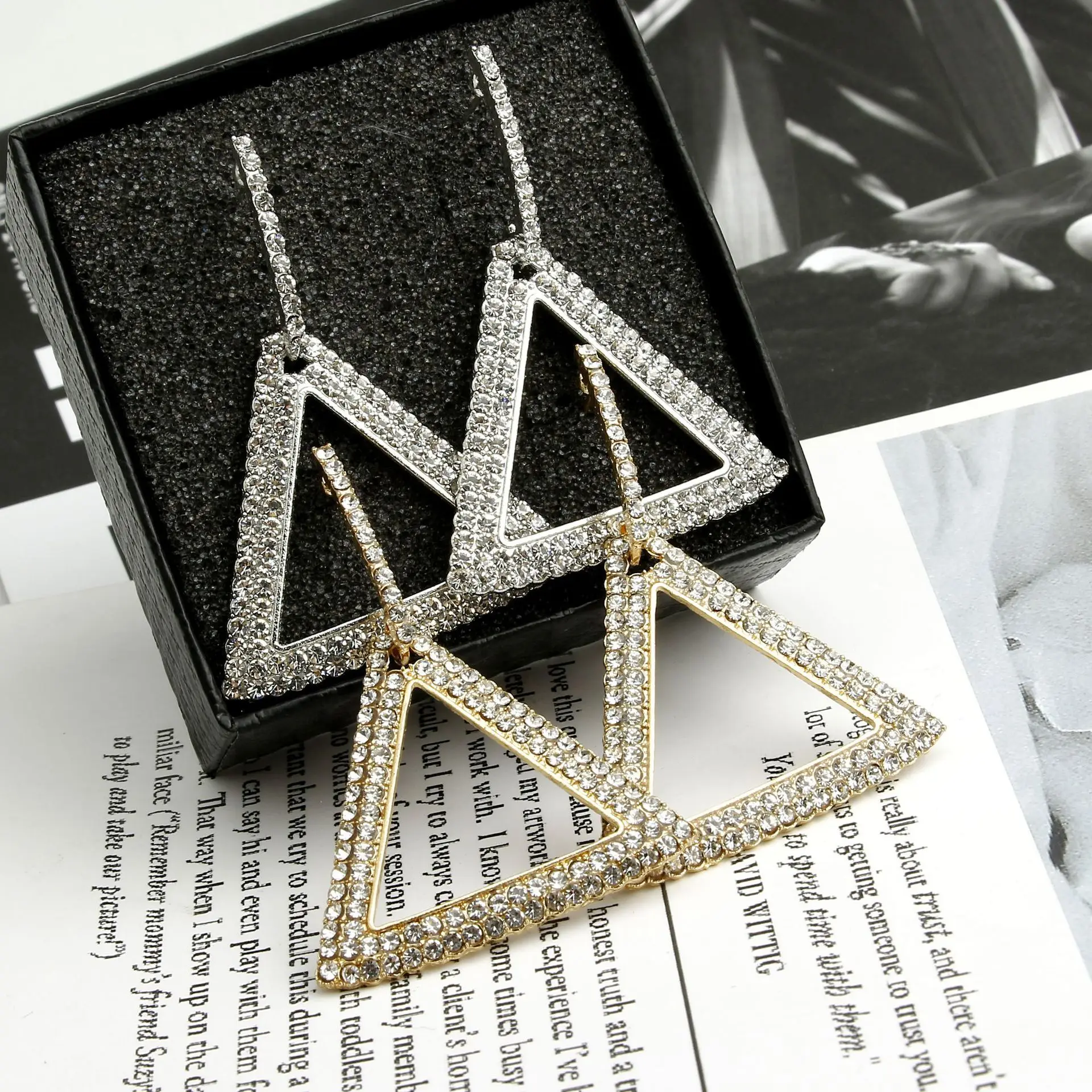 

Luxury Crystal Earrings For Women Triangle Geometric Earrings Full Rhinestone Statement Gold Dangle Earrings Fashion Jewelry